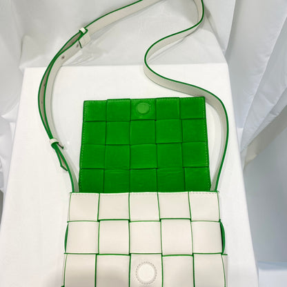 Verde Icon Woven Leather Crossbody Bag – White & Emerald Edge