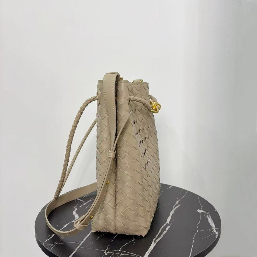 Verona Weave Top-Grain Leather Bucket Tote – Sand Beige
