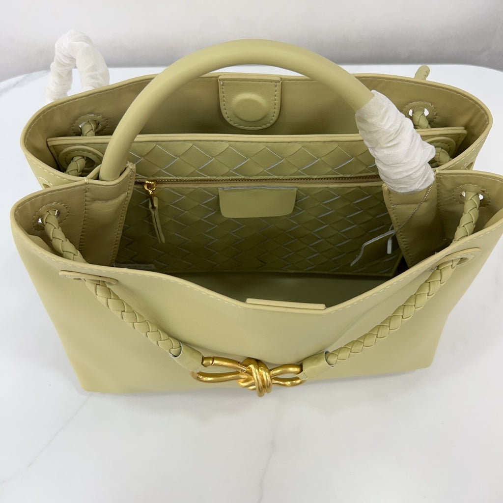 The Pistachio Riviera Knot Tote