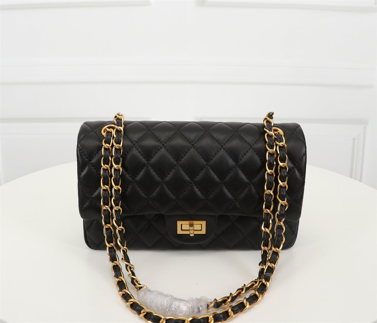 Quilted Black Medium Shoulder HandBag – Top-Grain Sheepskin