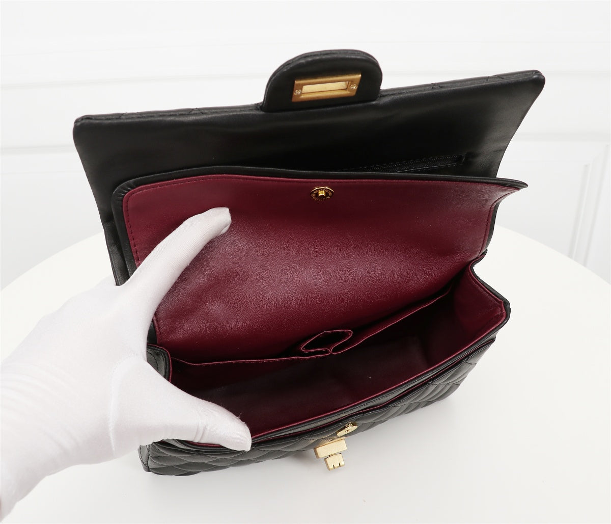 Quilted Black Medium Shoulder HandBag – Top-Grain Sheepskin