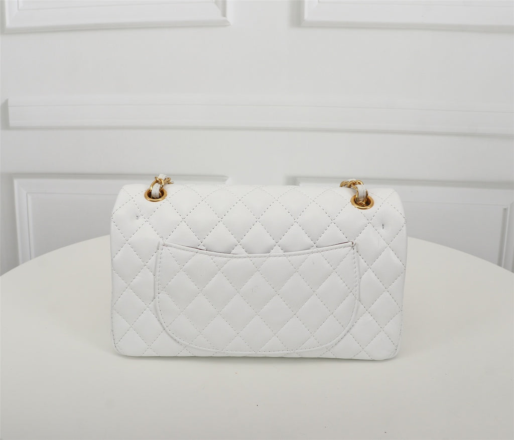 Quilted White Shoulder HandBag – Top-Grain Sheepskin