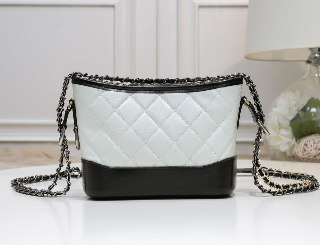 Noir Lumière Quilted Bucket Bag 
