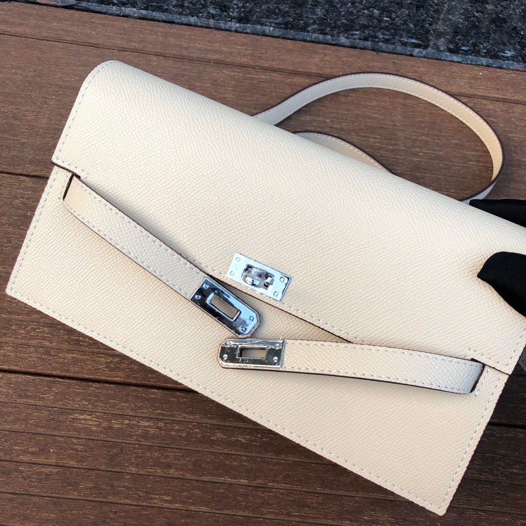 Élan Wallet Clutch – Ivory Leather (With Strap)