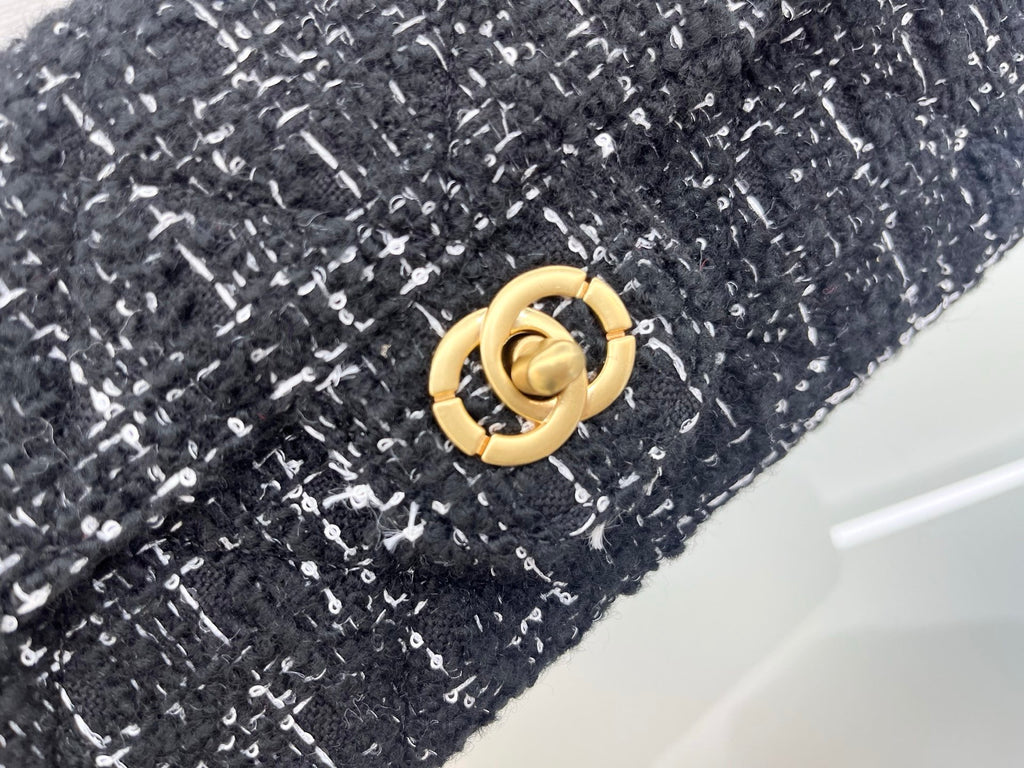 The Pure Cotton Needle Black Tweed Top-Handle Bag