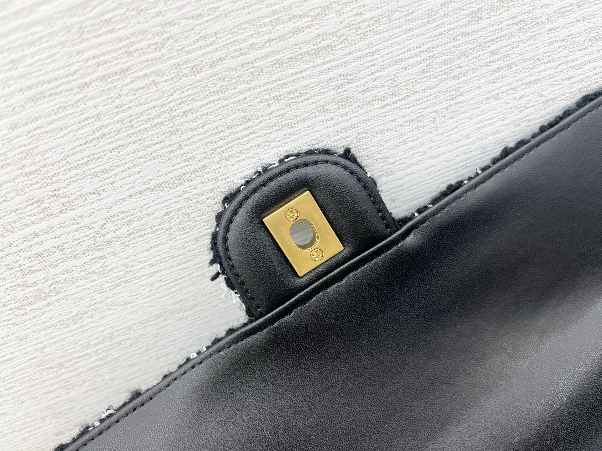 The Pure Cotton Needle Black Tweed Top-Handle Bag
