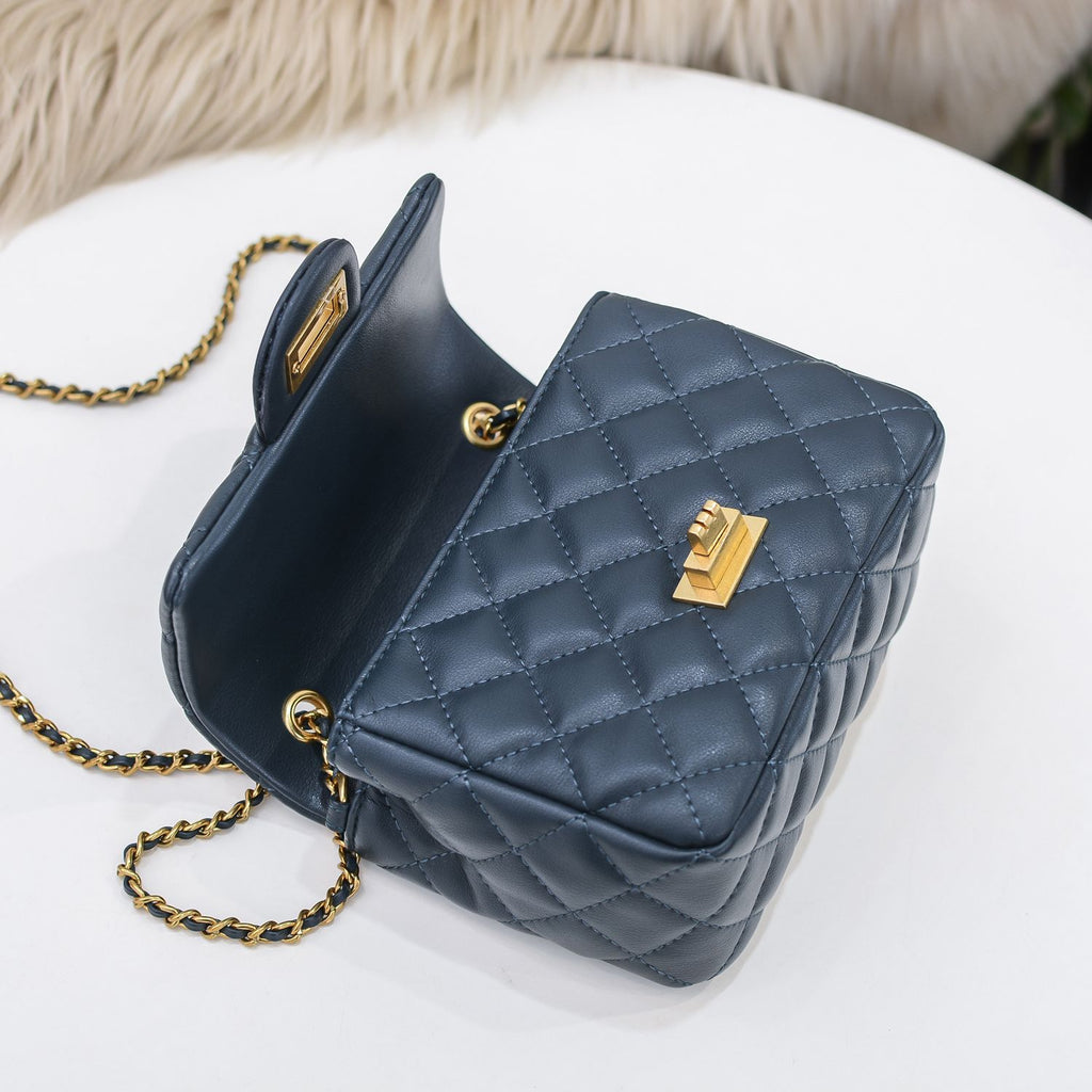 Quilted Navy Leather HandBag w/Ball Chain