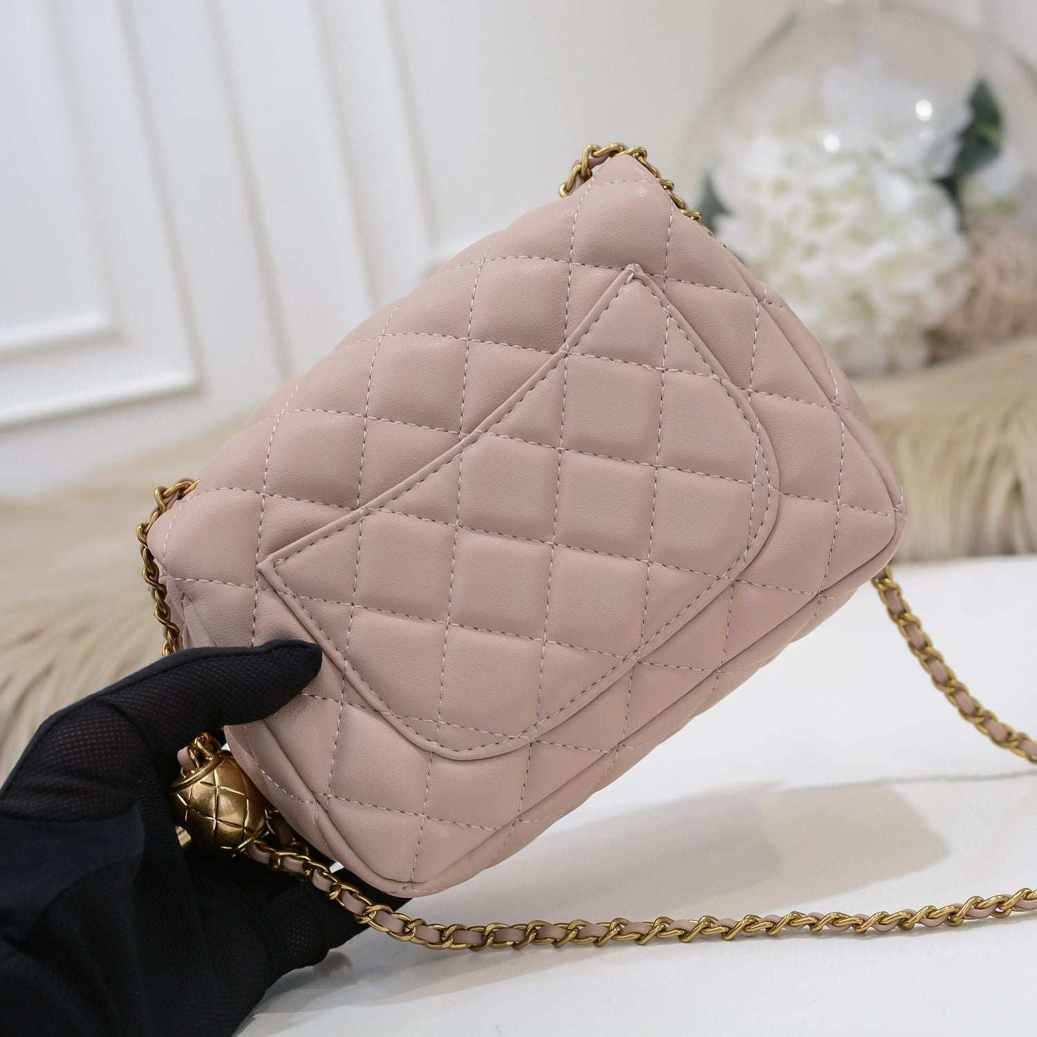 Quilted Pink HandBag w/Ball Chain - Leather