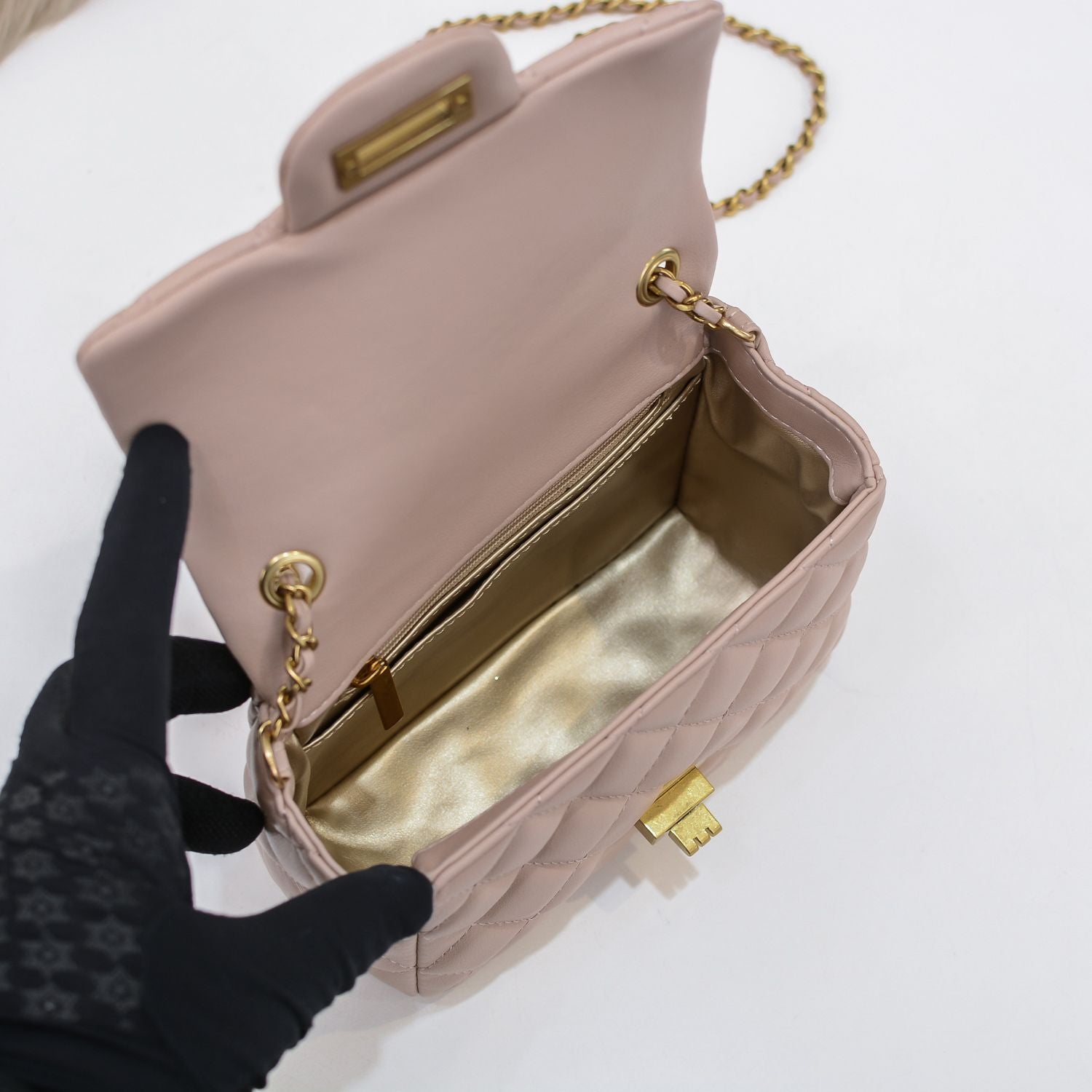 Quilted Pink HandBag w/Ball Chain - Leather