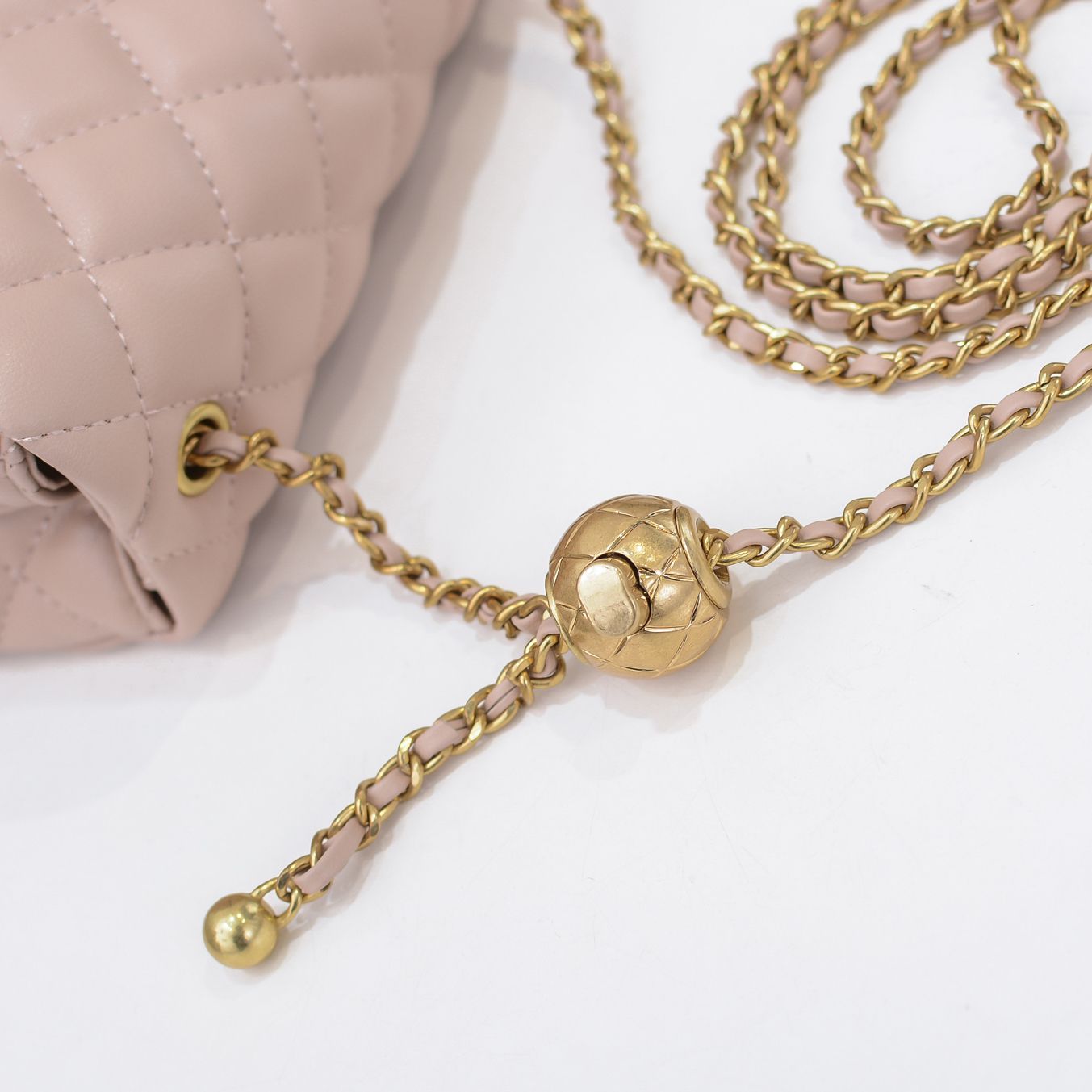 Quilted Pink HandBag w/Ball Chain - Leather