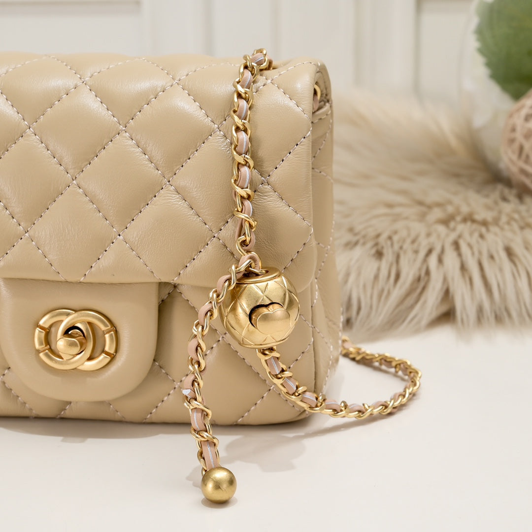 Luna Mini Quilted Sheepskin – Beige
